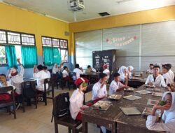 Polsek Labuapi Dukung Penuh Uji Coba Program Gizi Nasional untuk Siswa