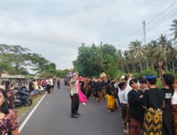 Tradisi Nyongkolan di Sekotong Berjalan Lancar Berkat Pengamanan Polisi yang Humanis