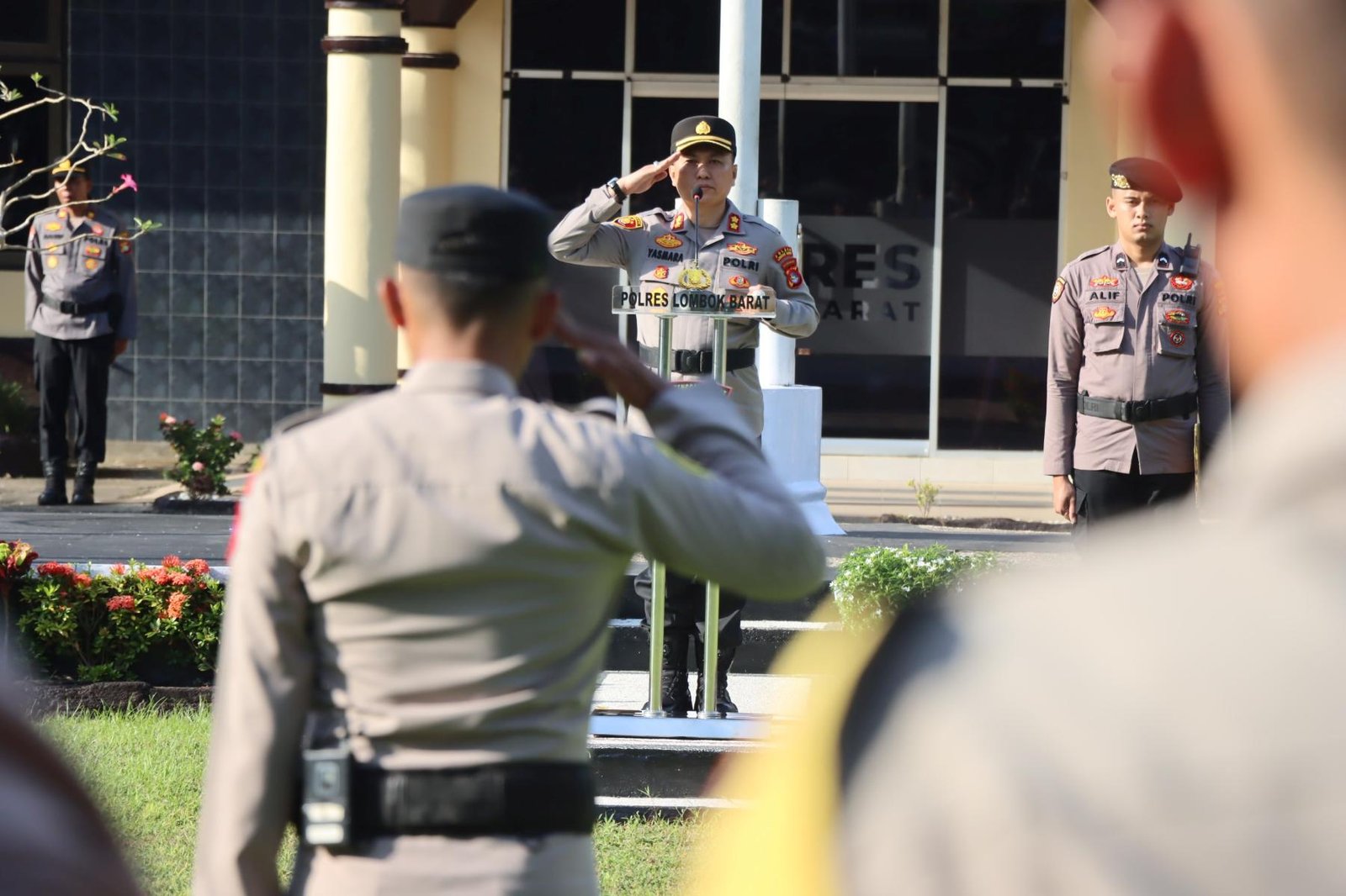 Upacara Harkitnas di Polres Lombok Barat, Teguhkan Nasionalisme dan Dedikasi