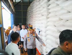 Kapolri-Mentan Tinjau Gudang Bulog Tanete, Cek Kesiapan Tampung dan Jaga Kualitas Pangan