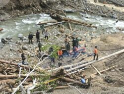Tim Gabungan Temukan 6 Korban Banjir Bandang di Pegunungan Arfak, Pencarian Dilanjutkan Hari Ini