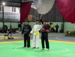 Personel Polres Lamongan, Bripda Sholeh Maulana, Raih Medali Emas di Pencak Silat Pangdivif 2 Cup 2025