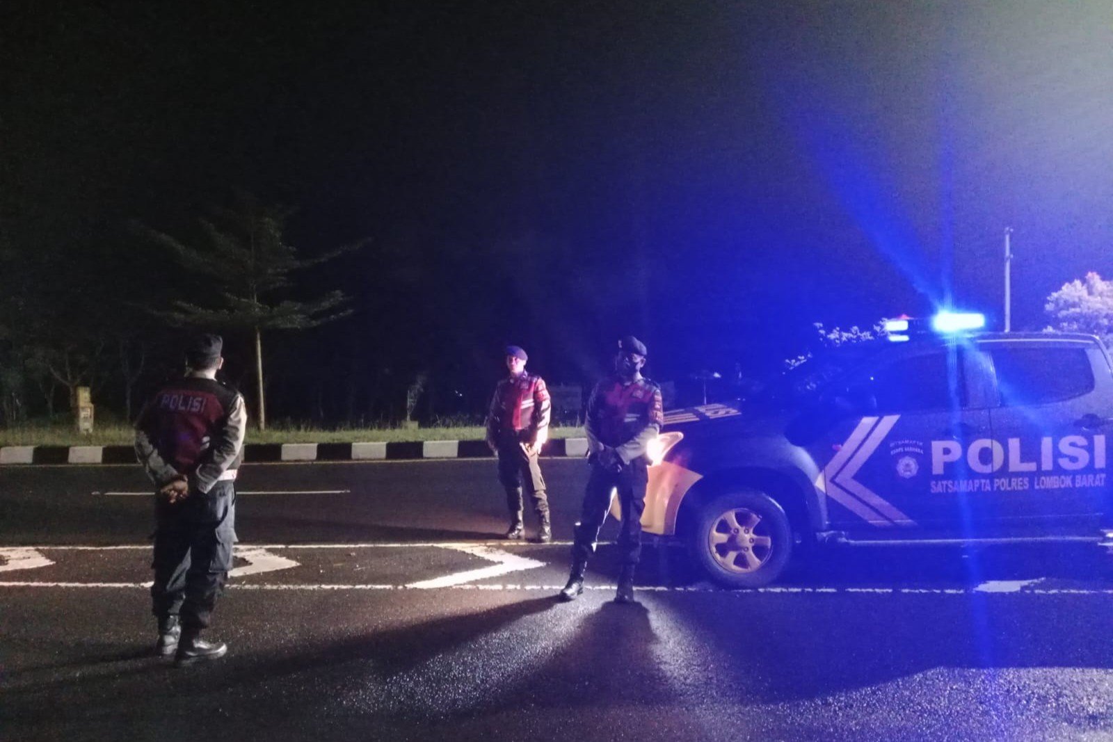 Polres Lombok Barat Intensifkan Patroli Blue Light di Jalur Baypass BIL II