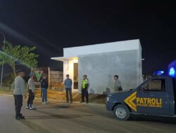 Patroli Malam Polsek Gerung Sasar Pos Kamling dan Kandang Kolektif Warga