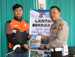 Satlantas Polres Lobar Edukasi Kurir Shopee Gerung dalam Rangka Hari Polantas Bhayangkara