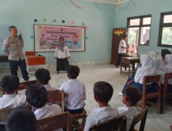 Polsek Sekotong Bangun Karakter Siswa SMPN SATAP 4 Lewat Edukasi Hukum dan Etika