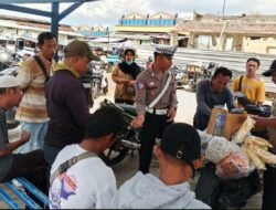 Bangun Kesadaran Berlalu Lintas, Satlantas Lombok Barat Sambangi Ojek Pasar Jereneng