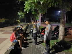 Polsek Gerung Jaga Malam, Wujudkan Rasa Aman Warga Lombok Barat