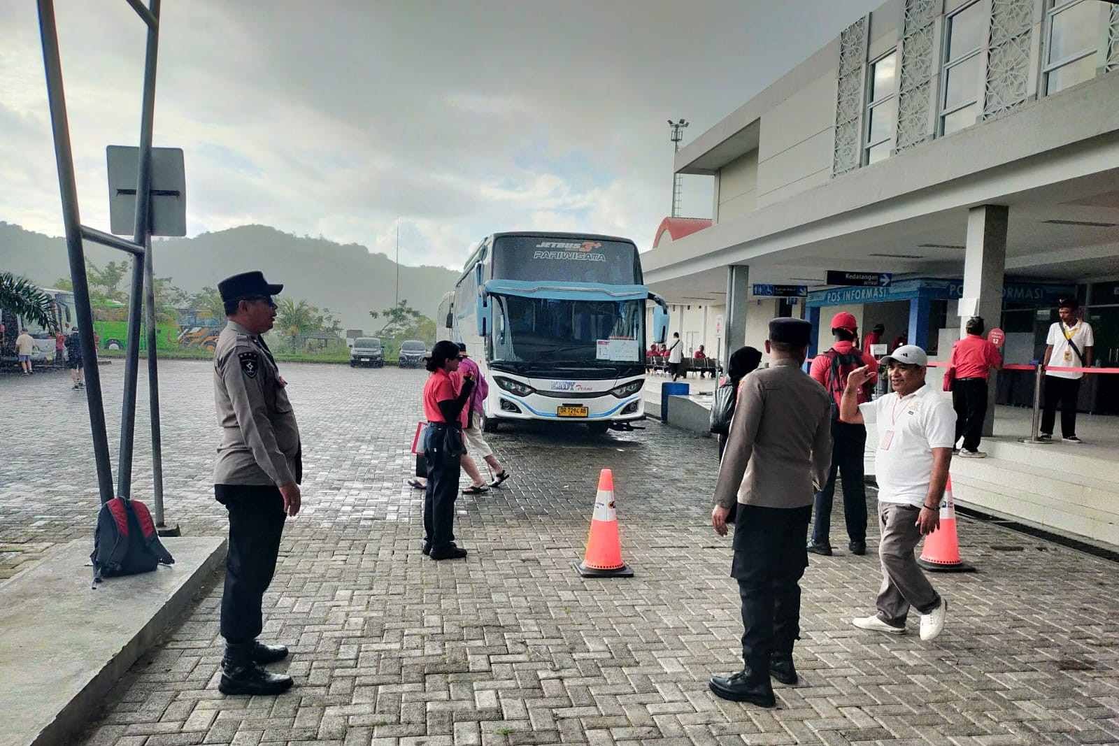 Lombok Sambut Kapal Pesiar Viking Venus, Pelabuhan Gili Mas Dijaga Ketat