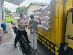 Sinergi Amankan Pangan: 7 Ton Jagung Petani Lobar Tiba di Gudang BULOG Mataram